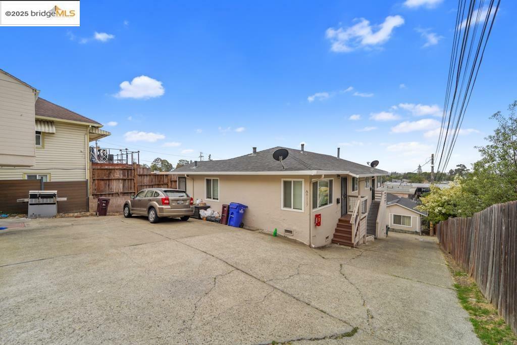 Property Photo:  8117 Ney Ave  CA 94605 