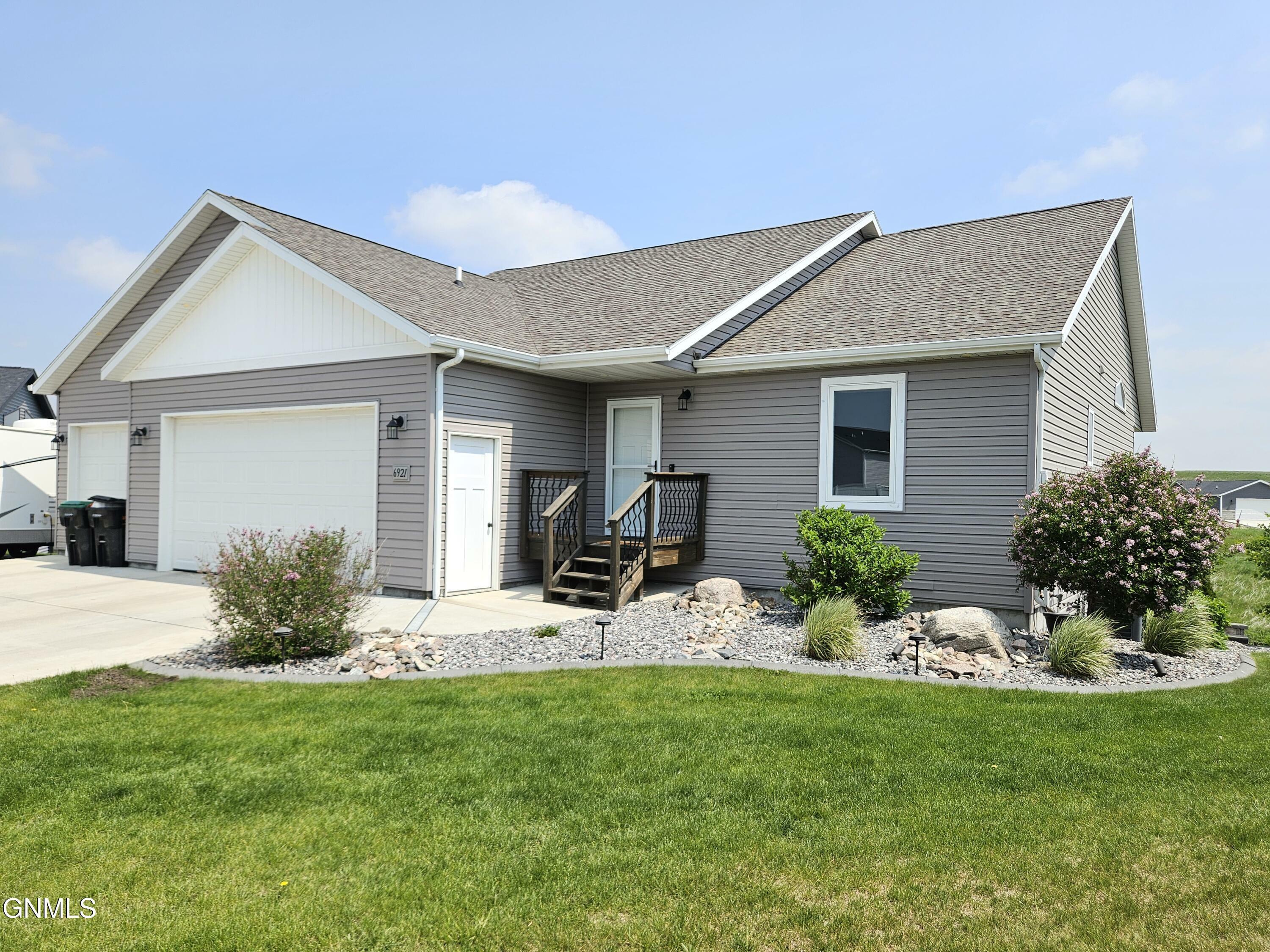 Property Photo: 6921 Majestic Place ND 58504