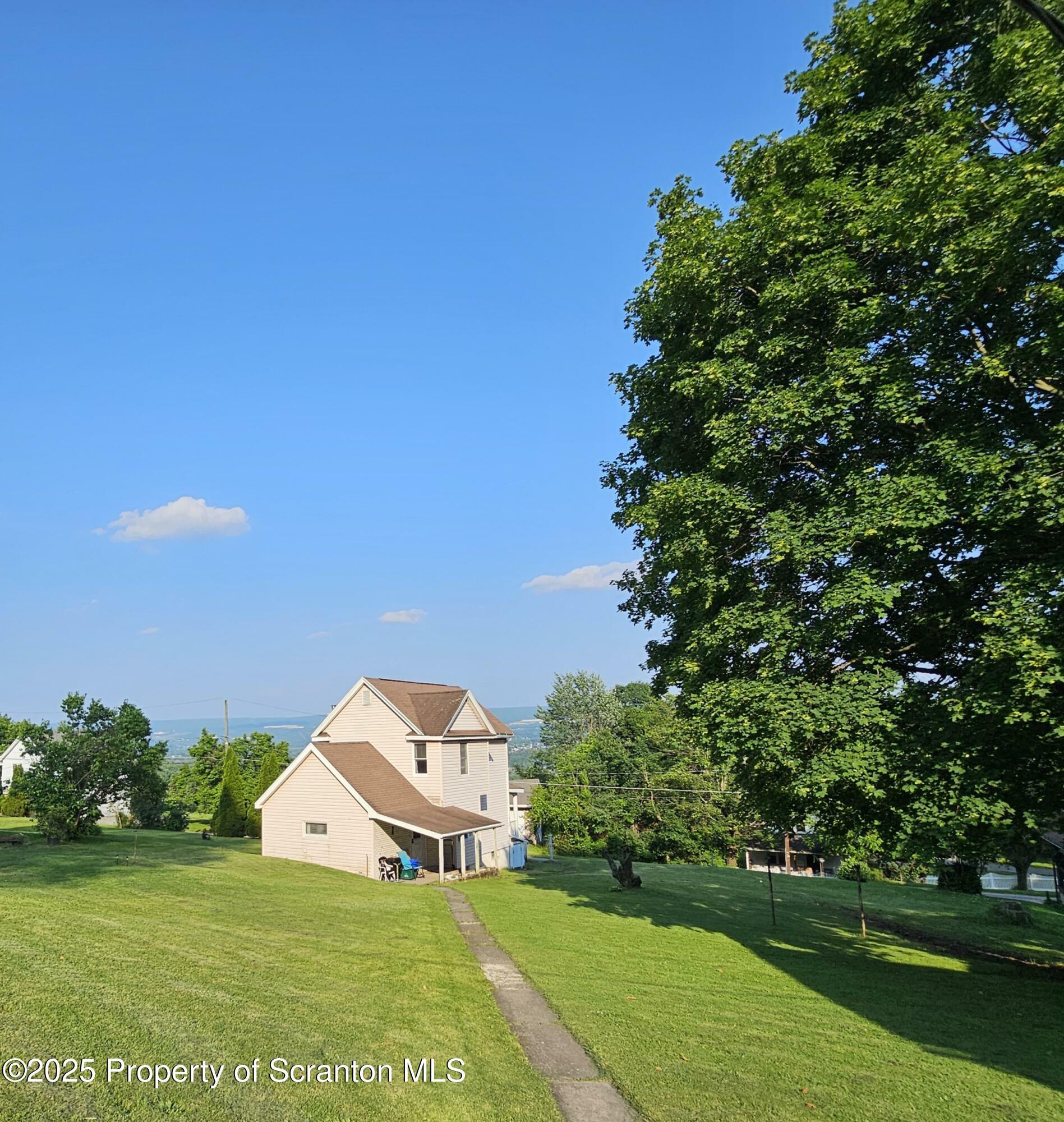 Property Photo: 13 9th Street PA 18447