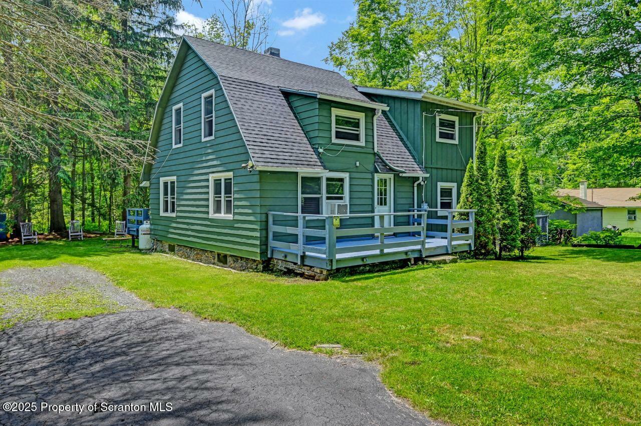 Property Photo: 300 Madisonville Road PA 18444