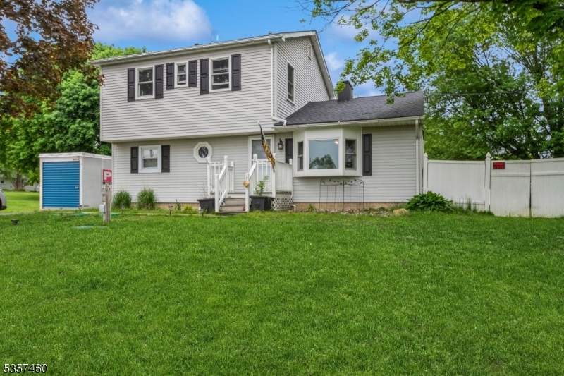 Property Photo:  8 Mill Brook Road8  NJ 07882 