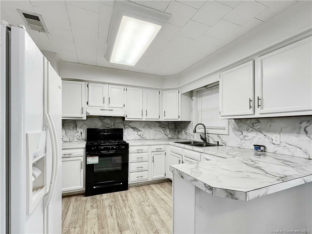 Property Photo:  4539 Sale Lane  LA 70605 