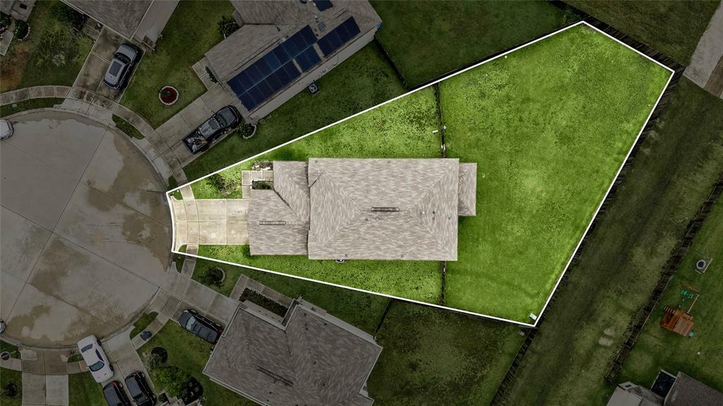 Property Photo: 17506 Holroyd Road TX 77346