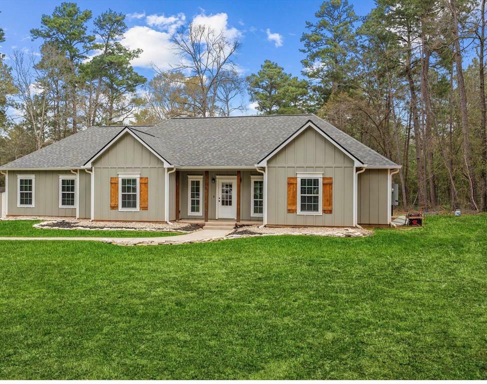 Property Photo: 10462 Shepard Hill Road TX 77318