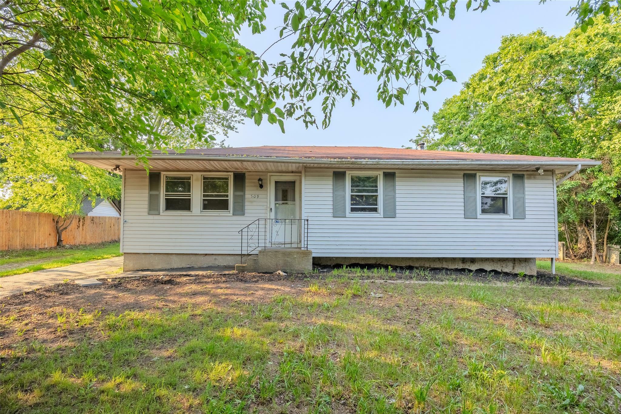 Property Photo:  509 Hampton Avenue  NY 11713 