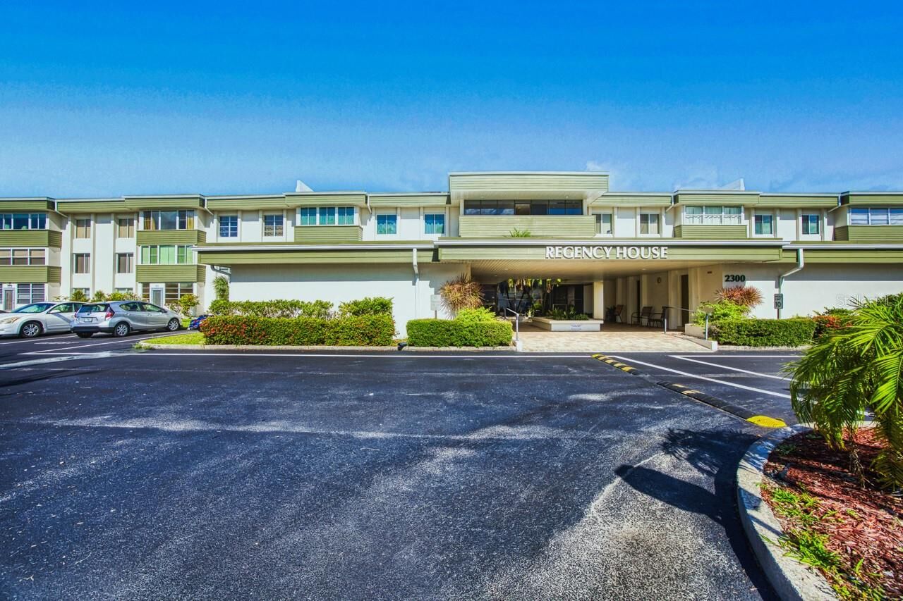 Property Photo: 2300 Aaron Street 211 FL 33952