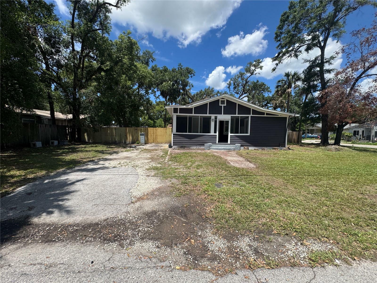 Property Photo:  8018 Mulberry Street  FL 33604 
