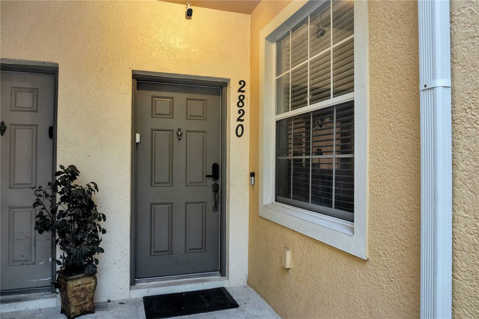 Property Photo: 2820 Oakwater Drive 2820 FL 34747