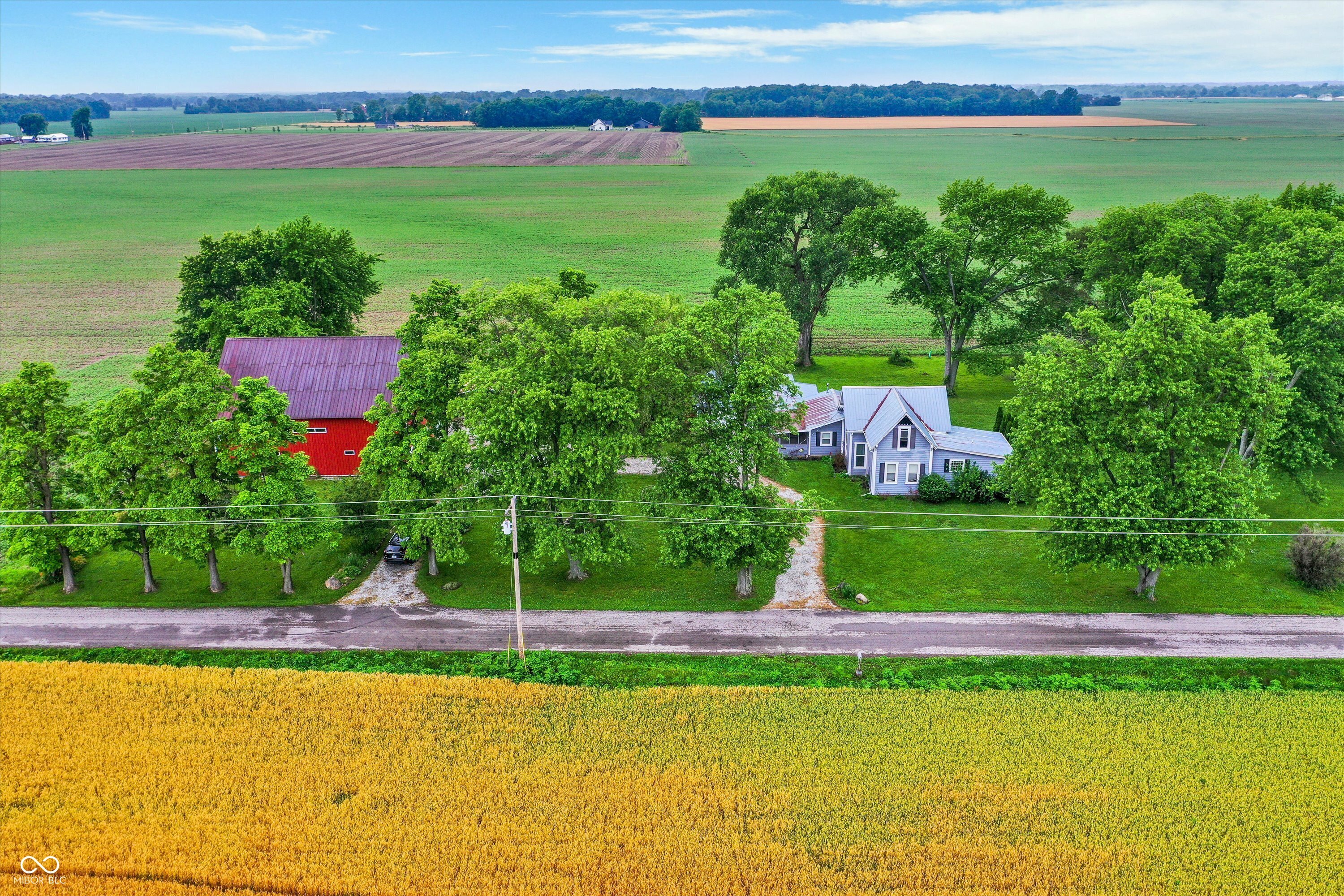 Property Photo: 9237 N 500 W IN 46130
