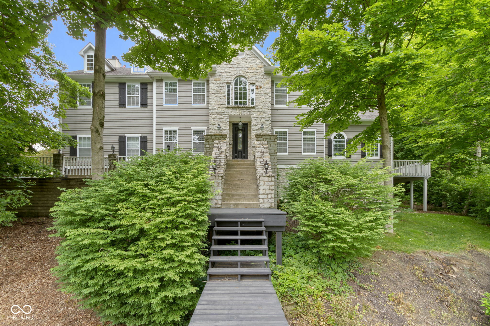 9985 Ford Valley Lane  Zionsville IN 46077 photo