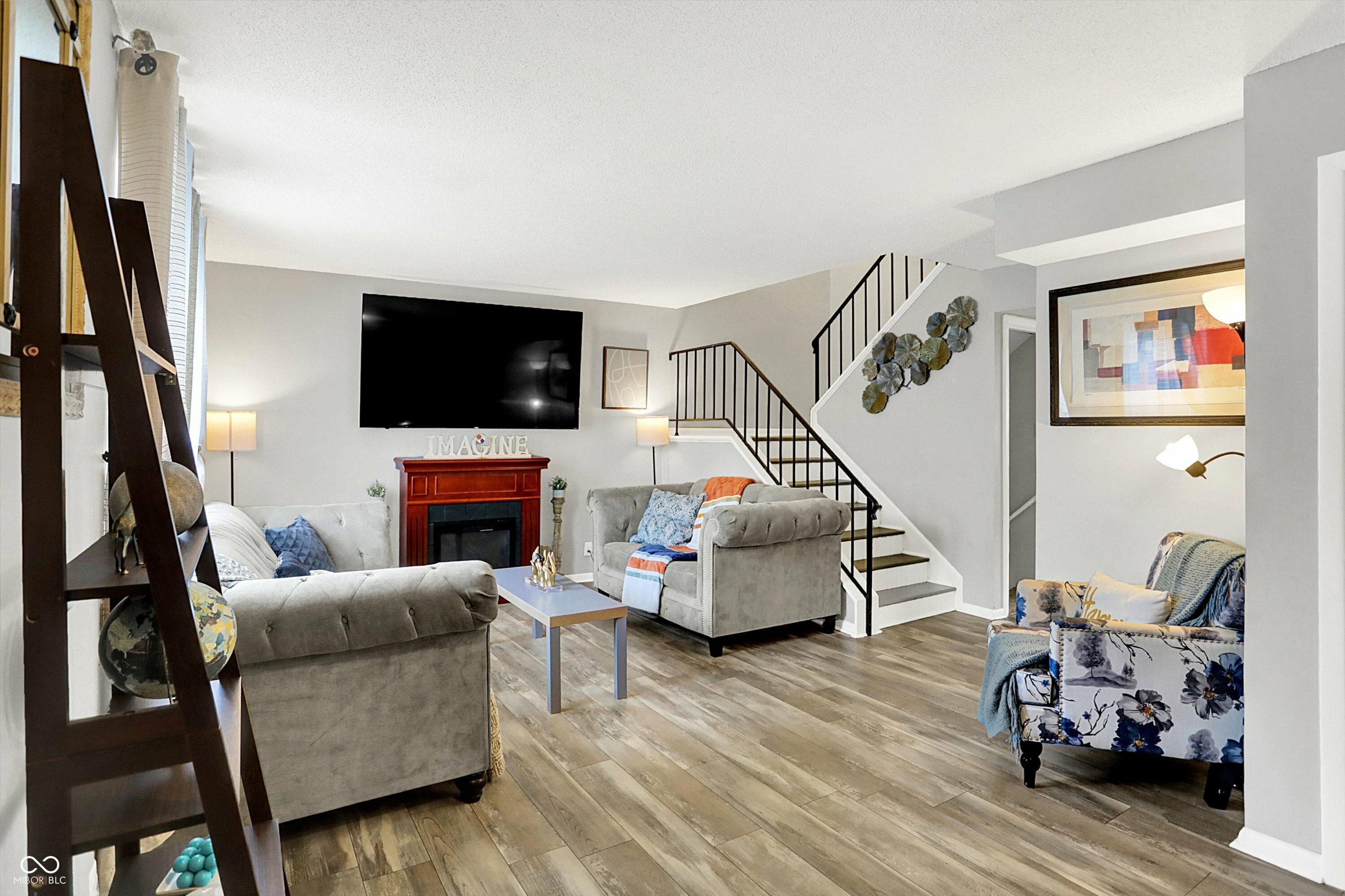 Property Photo: 8121 Bromley Place IN 46219