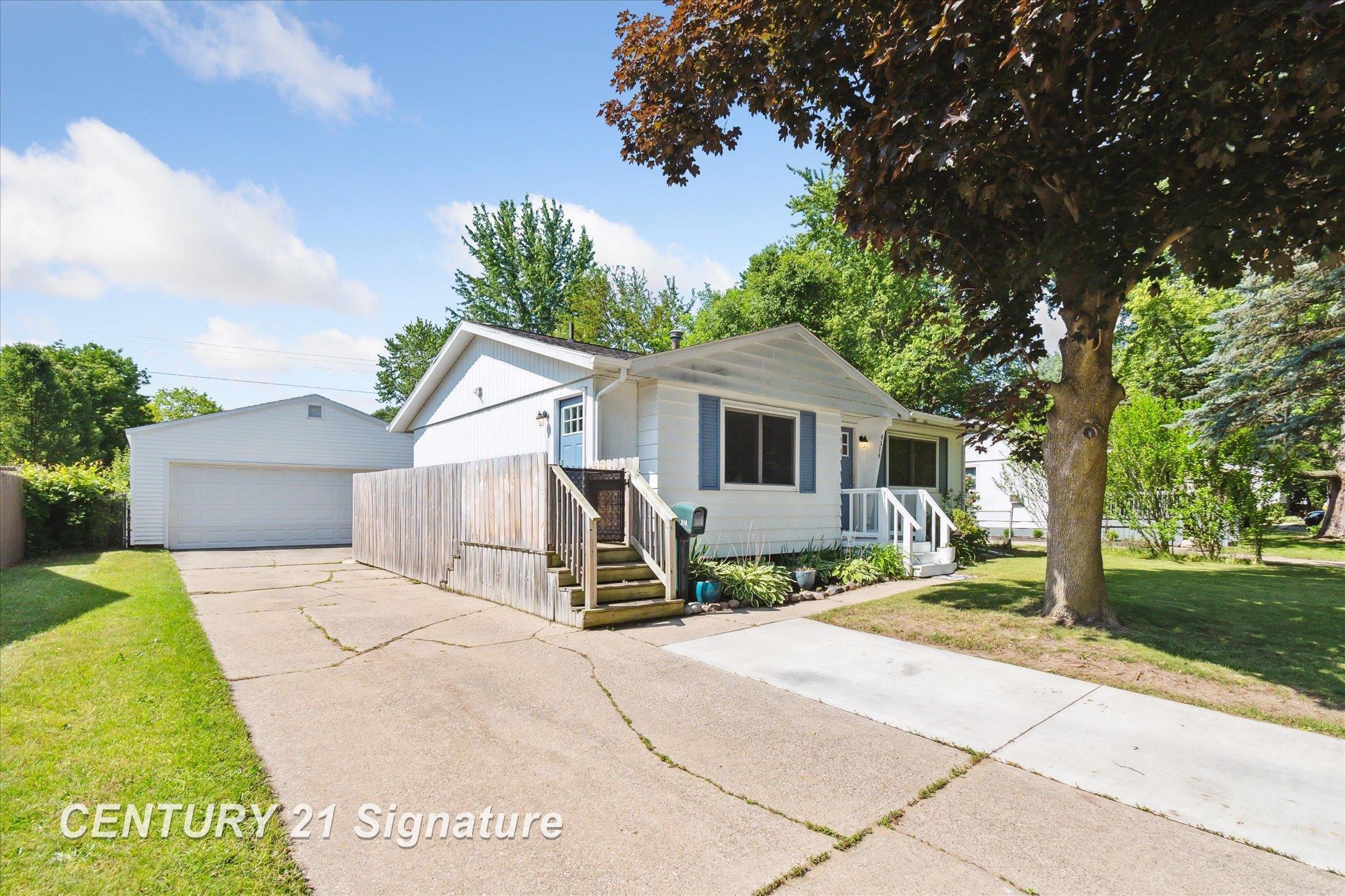 Property Photo: 4518 Hancock Drive MI 48642
