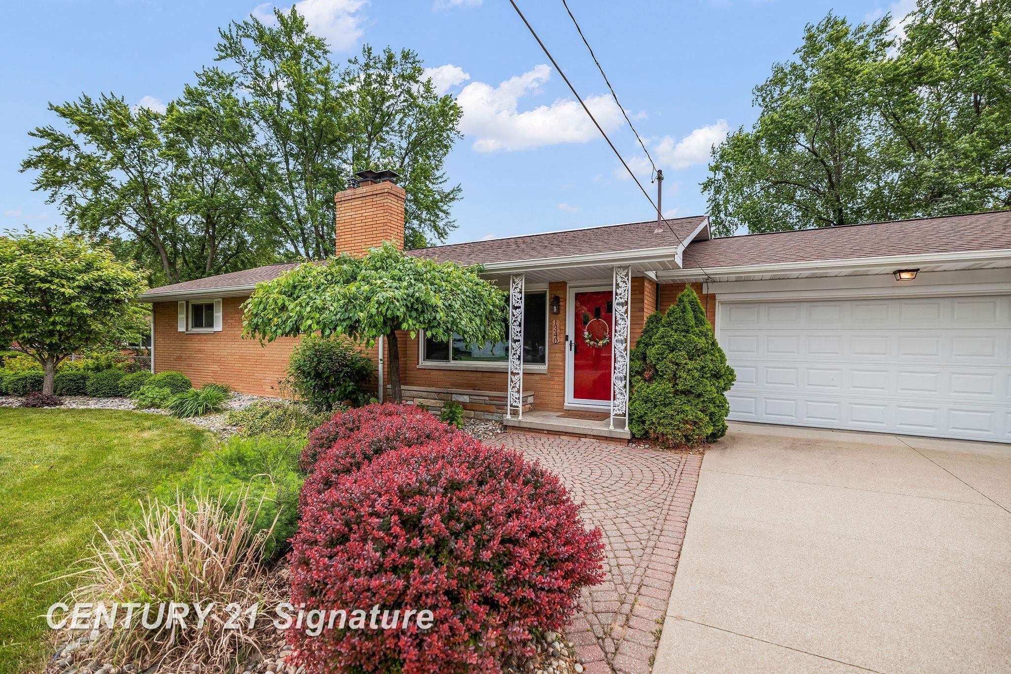 Property Photo: 1340 Trout Road MI 48638