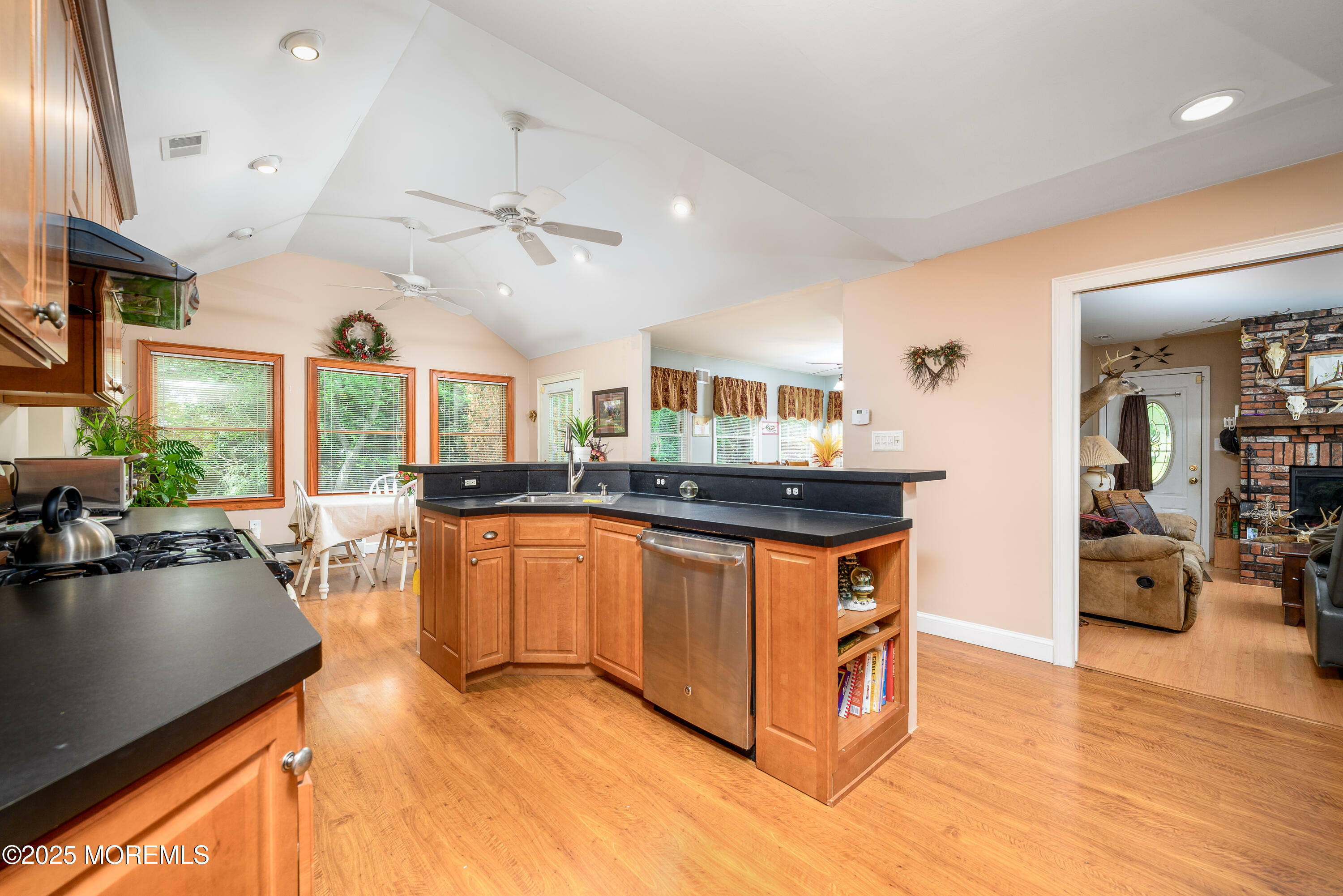 Property Photo: 5 Hampton Drive NJ 08527