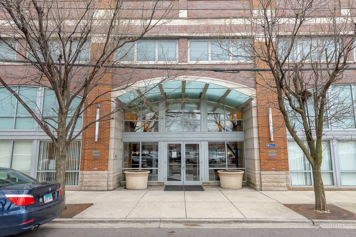 Property Photo: 933 W Van Buren Street 424 IL 60607