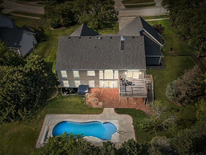 Property Photo: 11 Smokey Court IL 61704