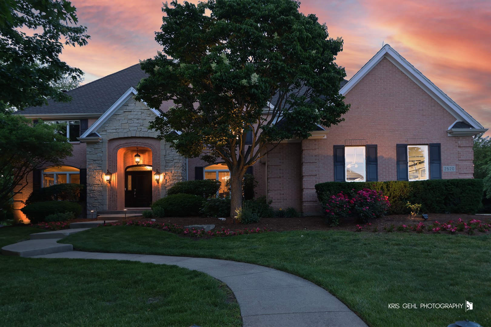Property Photo: 2520 Hanford Lane IL 60502