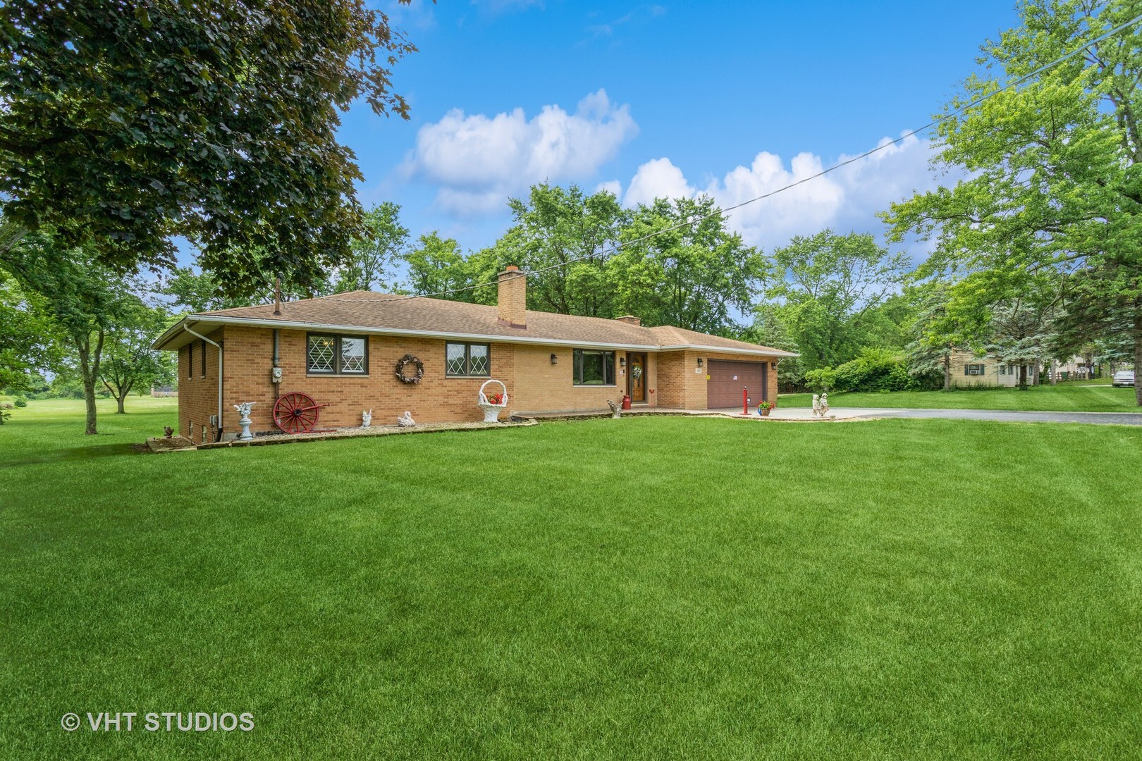 Property Photo: 14119 W Maple Road IL 60448