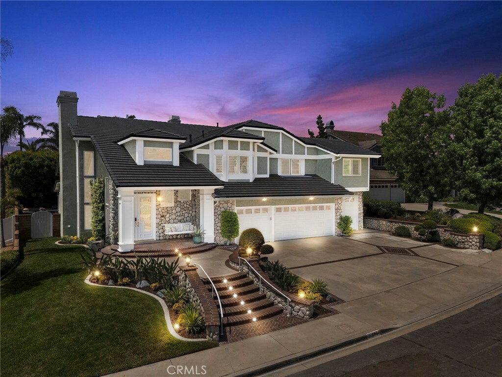 Property Photo: 5210 Avenida De Kristine CA 92887
