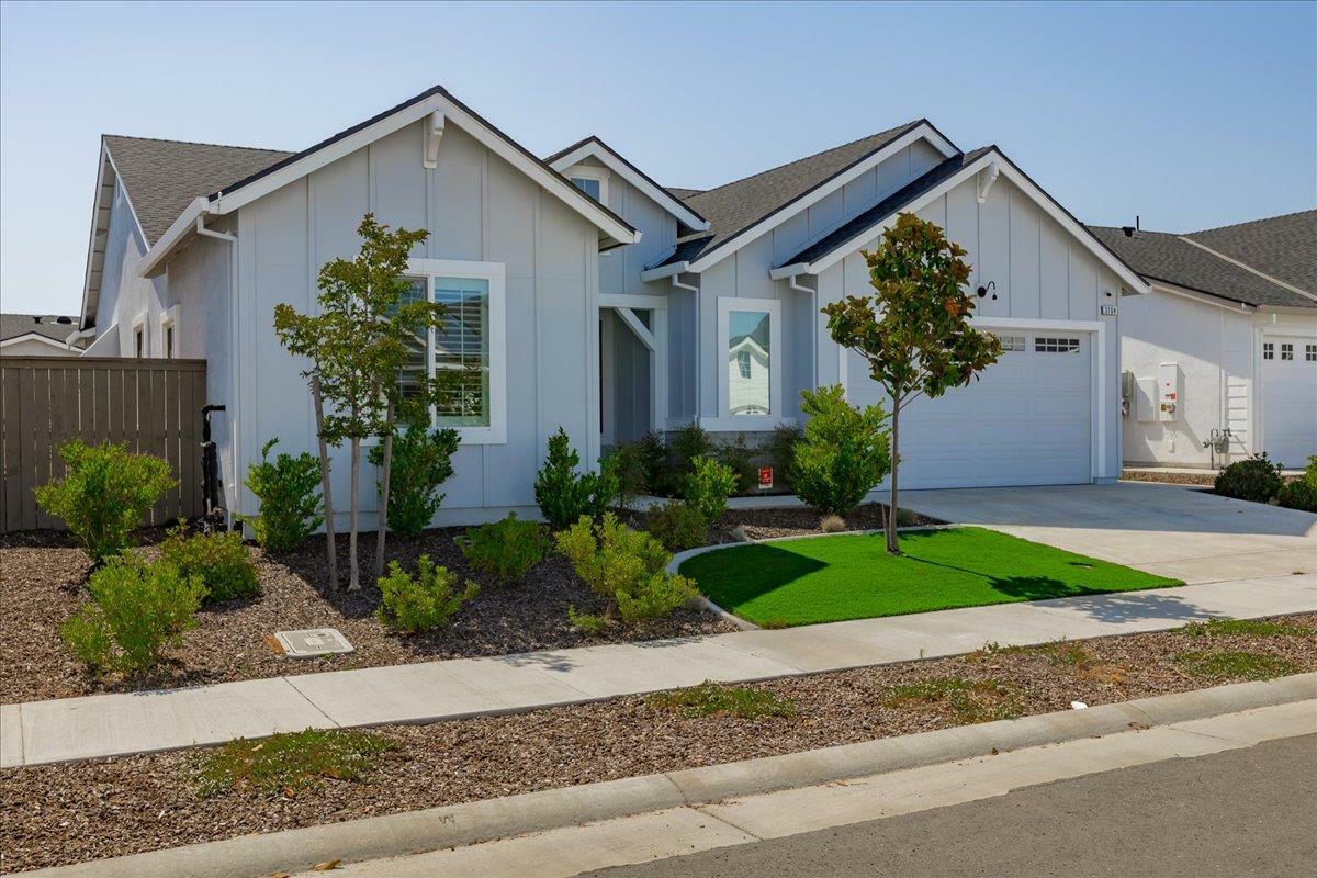 Property Photo:  3104 Bramblewood Way  CA 95747 