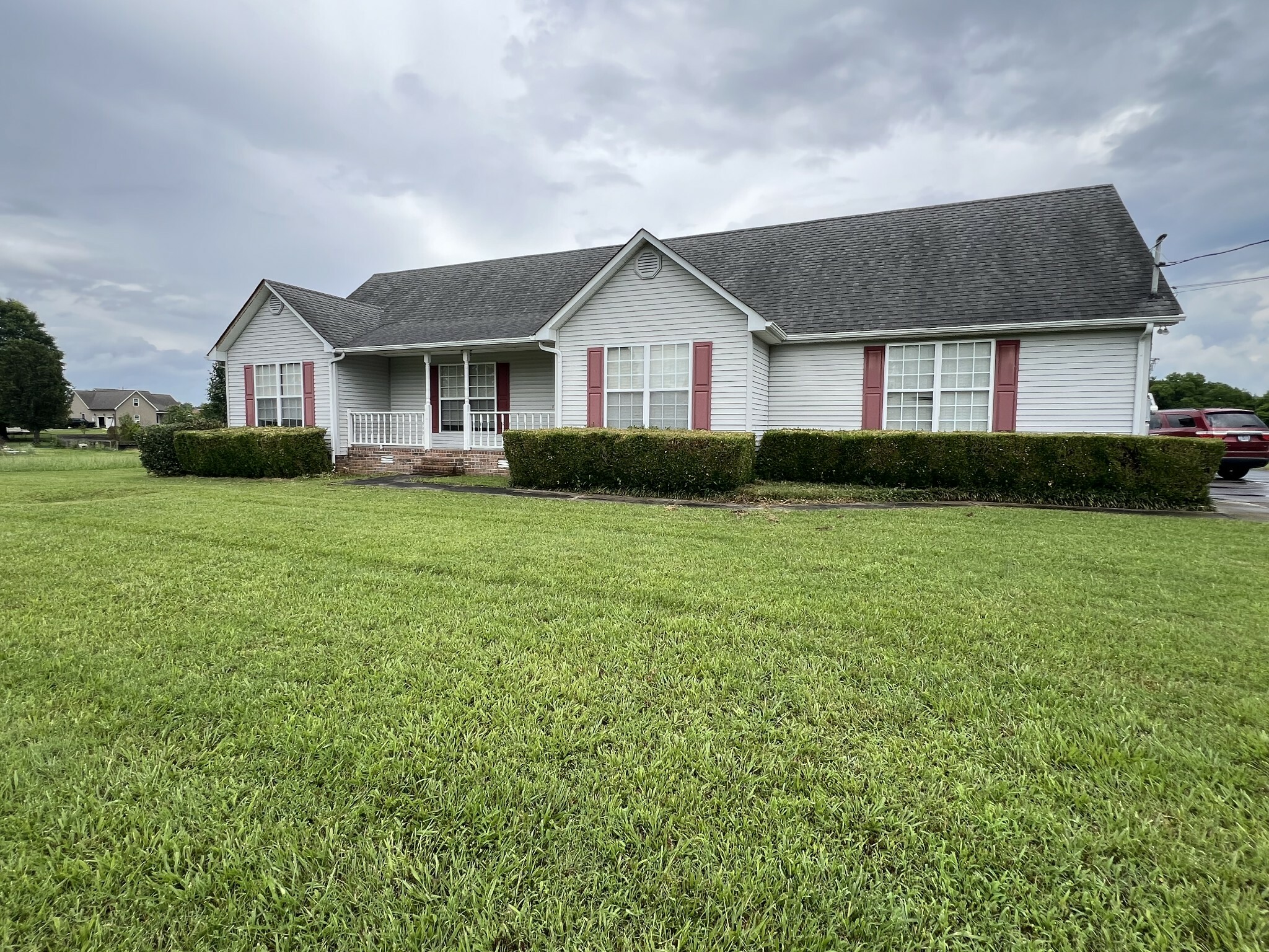 Property Photo: 107 Cascade Ln TN 37020