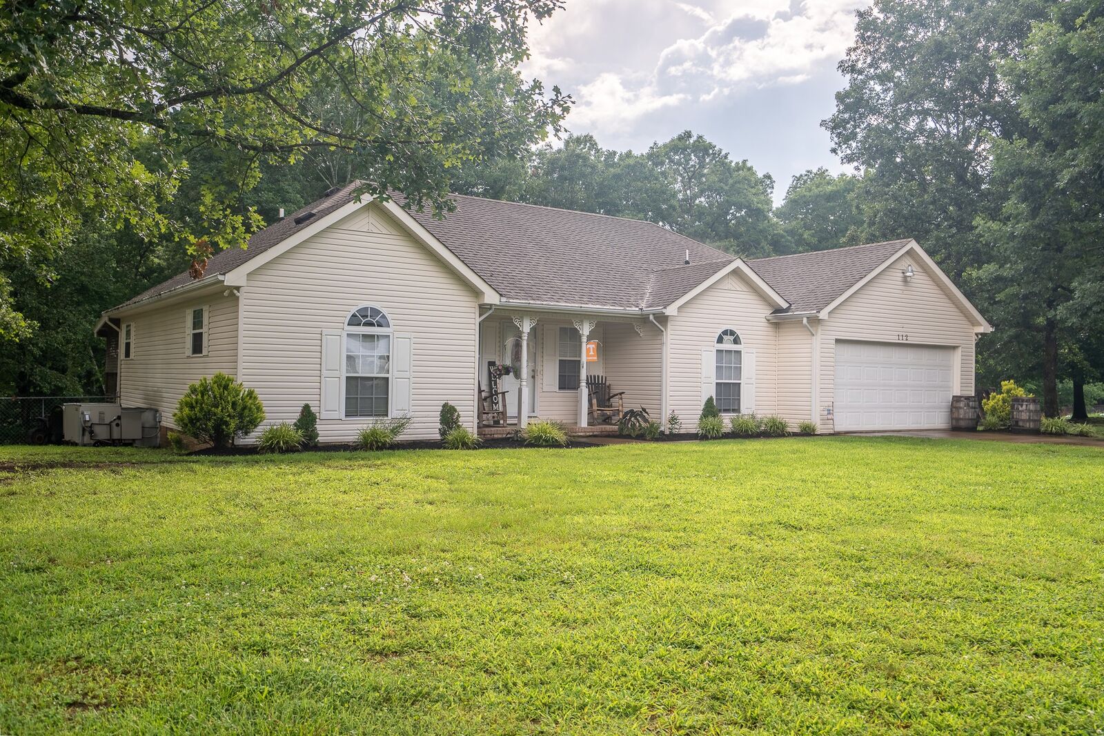 Property Photo: 112 Oakdale Dr TN 38464