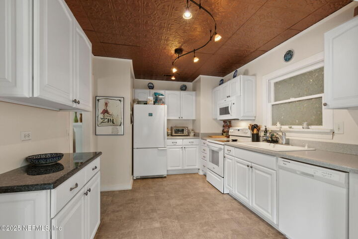 Property Photo: 112 S 14th Street FL 32034