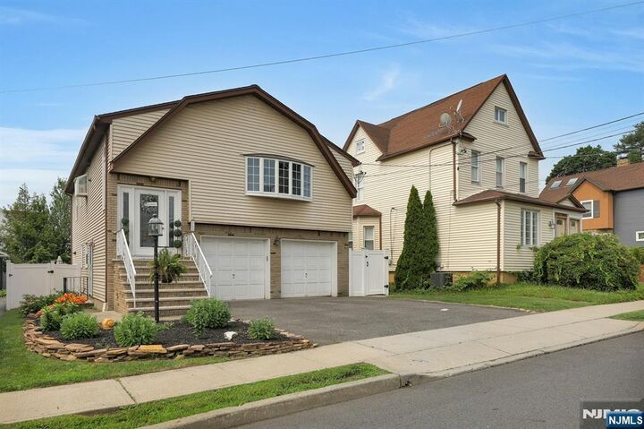 560 Ryerson Avenue  Wood Ridge NJ 07075 photo