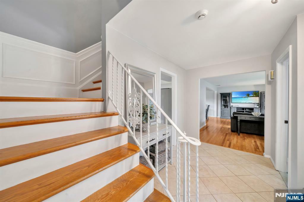 Property Photo:  18 Alan Drive  NJ 07004 