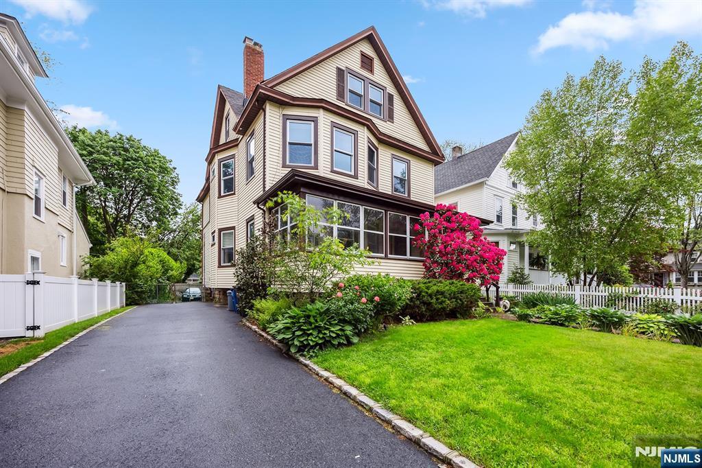 Property Photo: 210 Baldwin Street NJ 07028