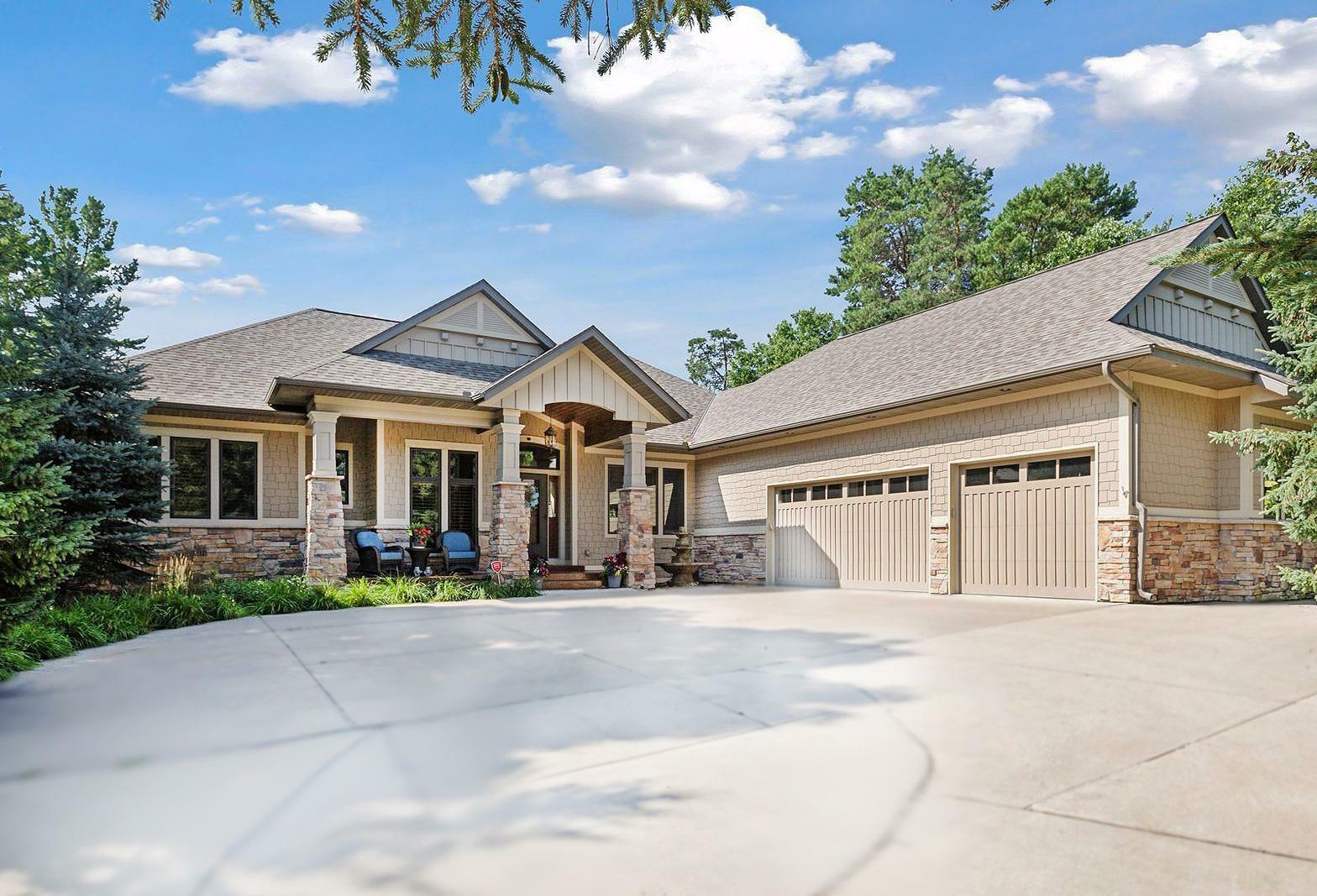 Property Photo: 15719 Robinwood Drive MN 55345