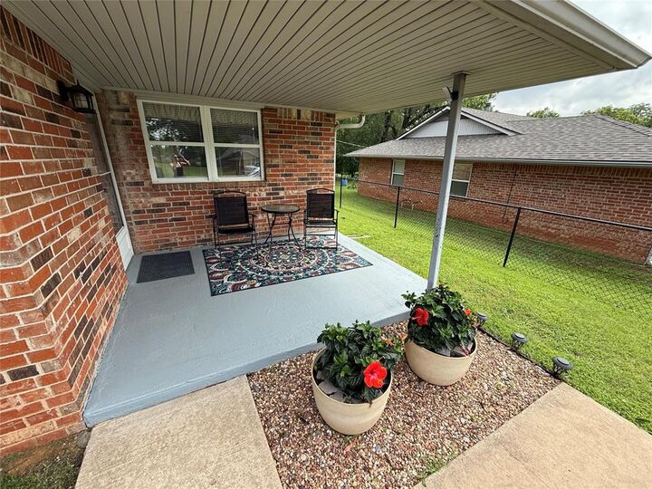 Property Photo: 103 W Kessler Street OK 74878