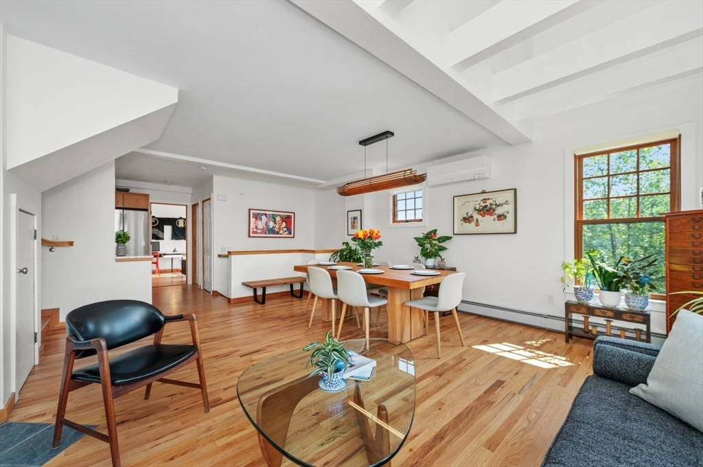 Property Photo: 15-19 Mount Vernon St 4 MA 02140