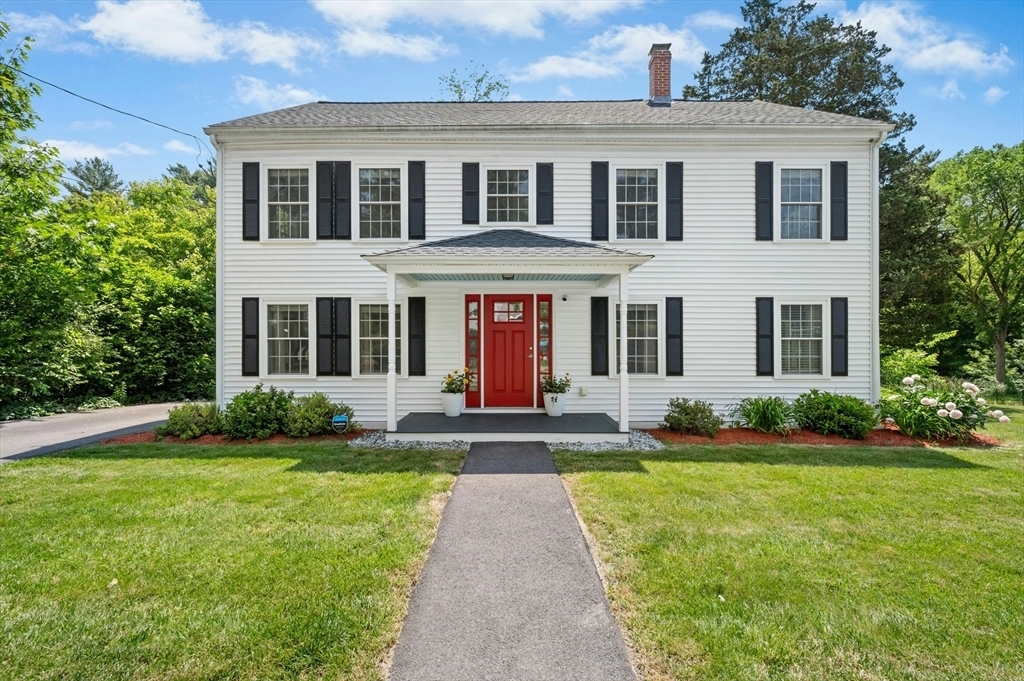 26 Brooks St  Upton MA 01568 photo