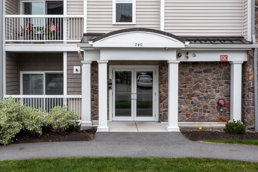 Property Photo:  240 Martins Landing 207  MA 01864 