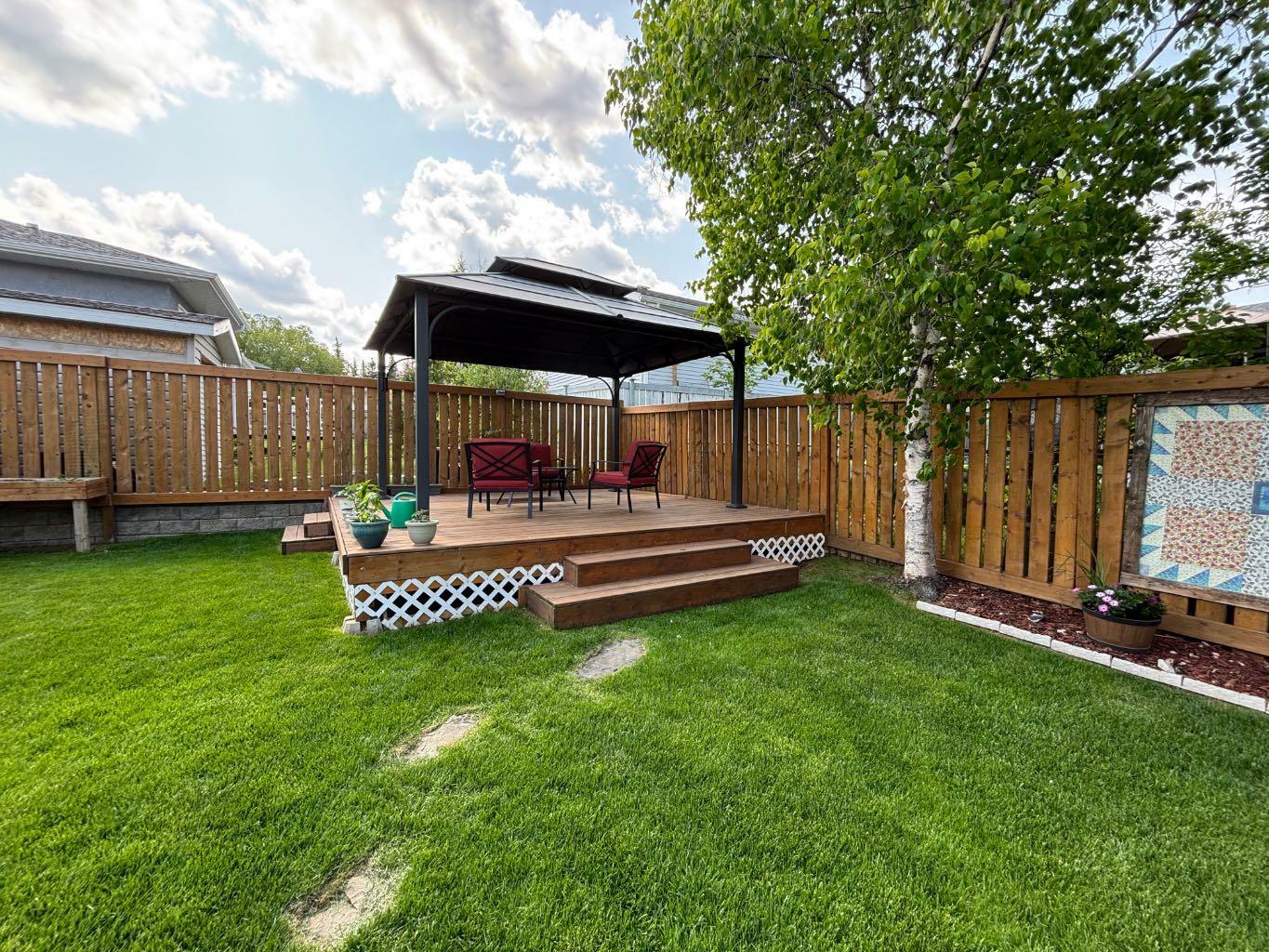 Property Photo:  106 Borys Place  AB T7V 1H7 