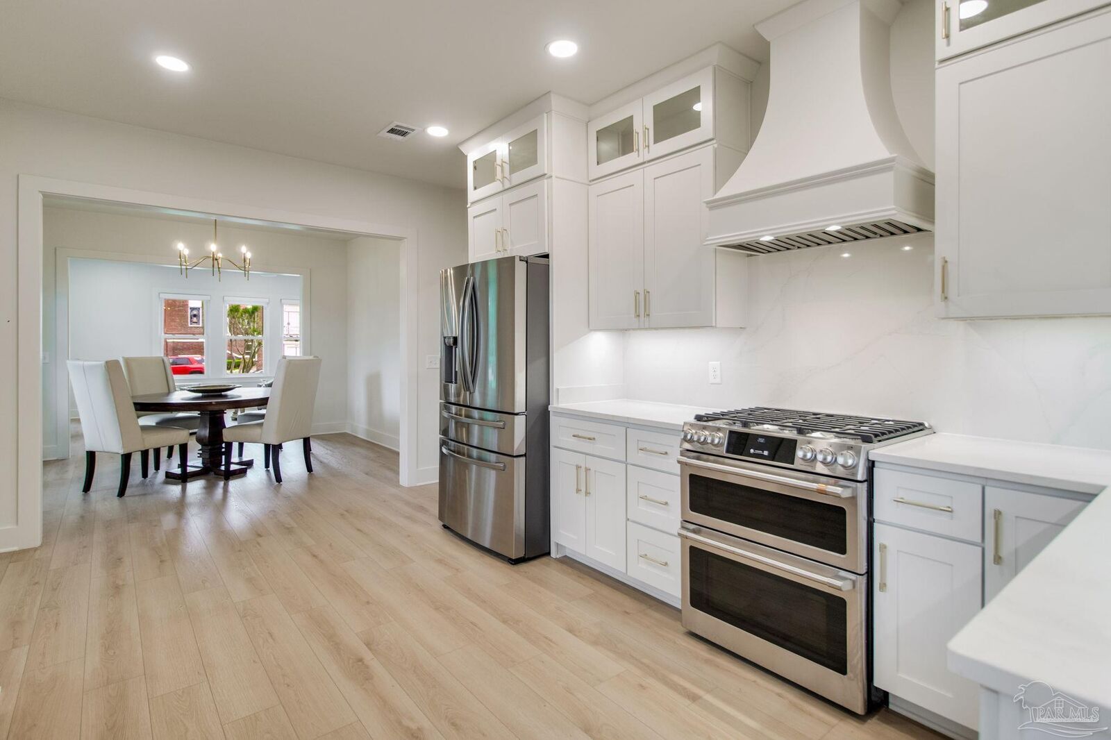 Property Photo:  1308 E Gadsden St  FL 32501 