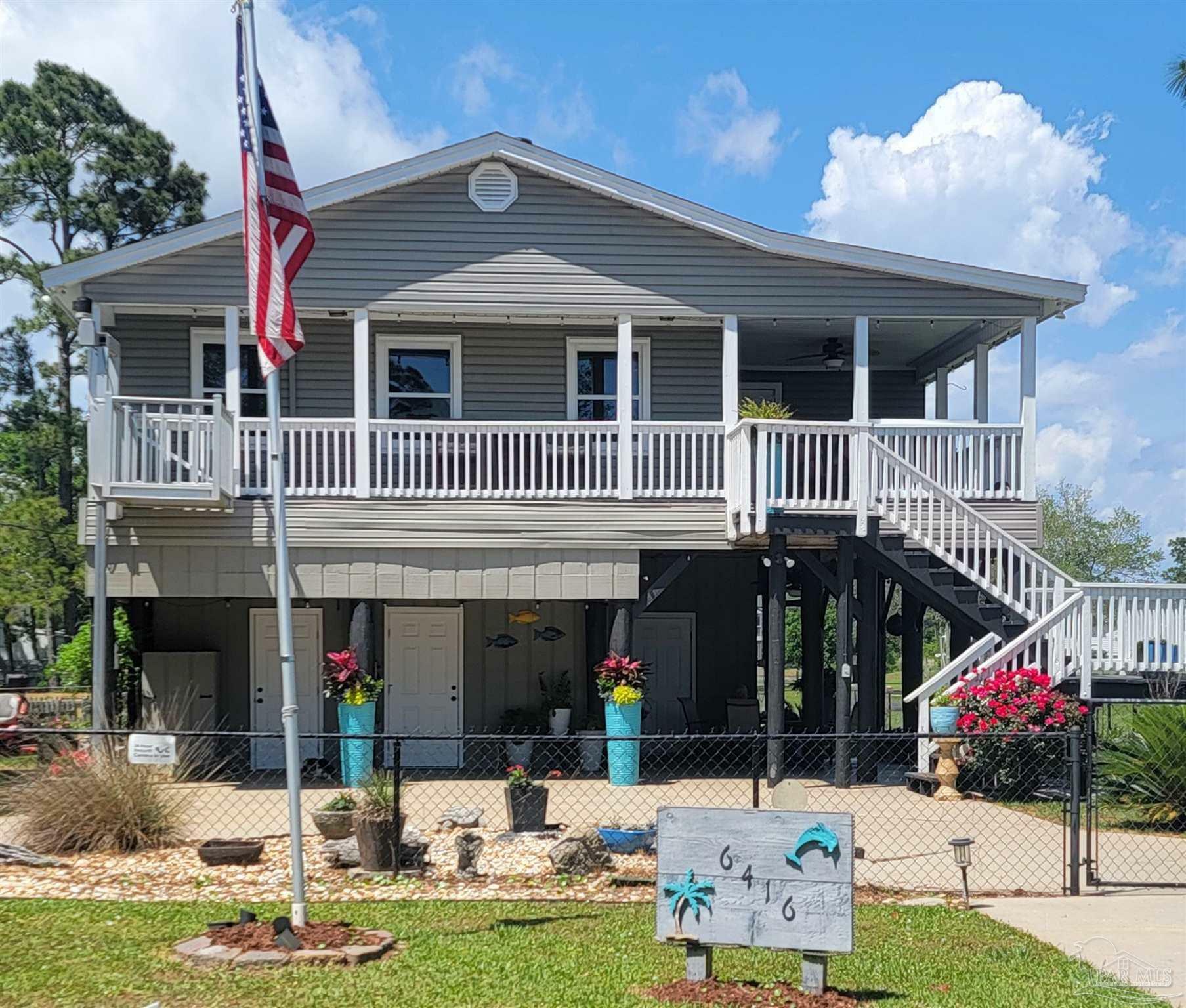 Property Photo: 6416 Grey Heron Dr FL 32583