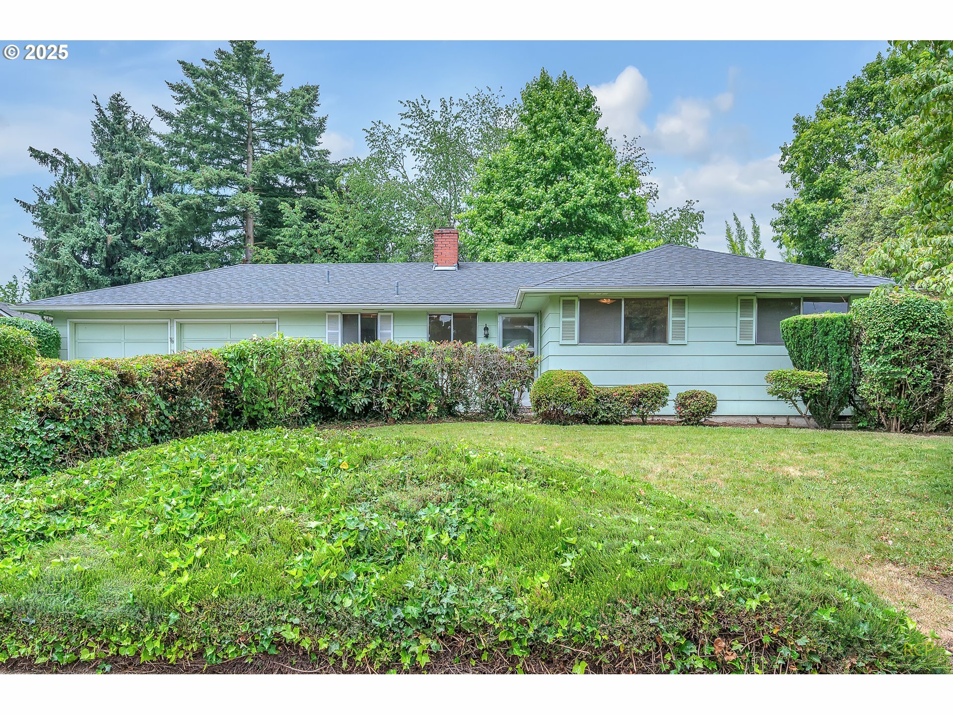 Property Photo: 14433 SE Bevington Ct OR 97267