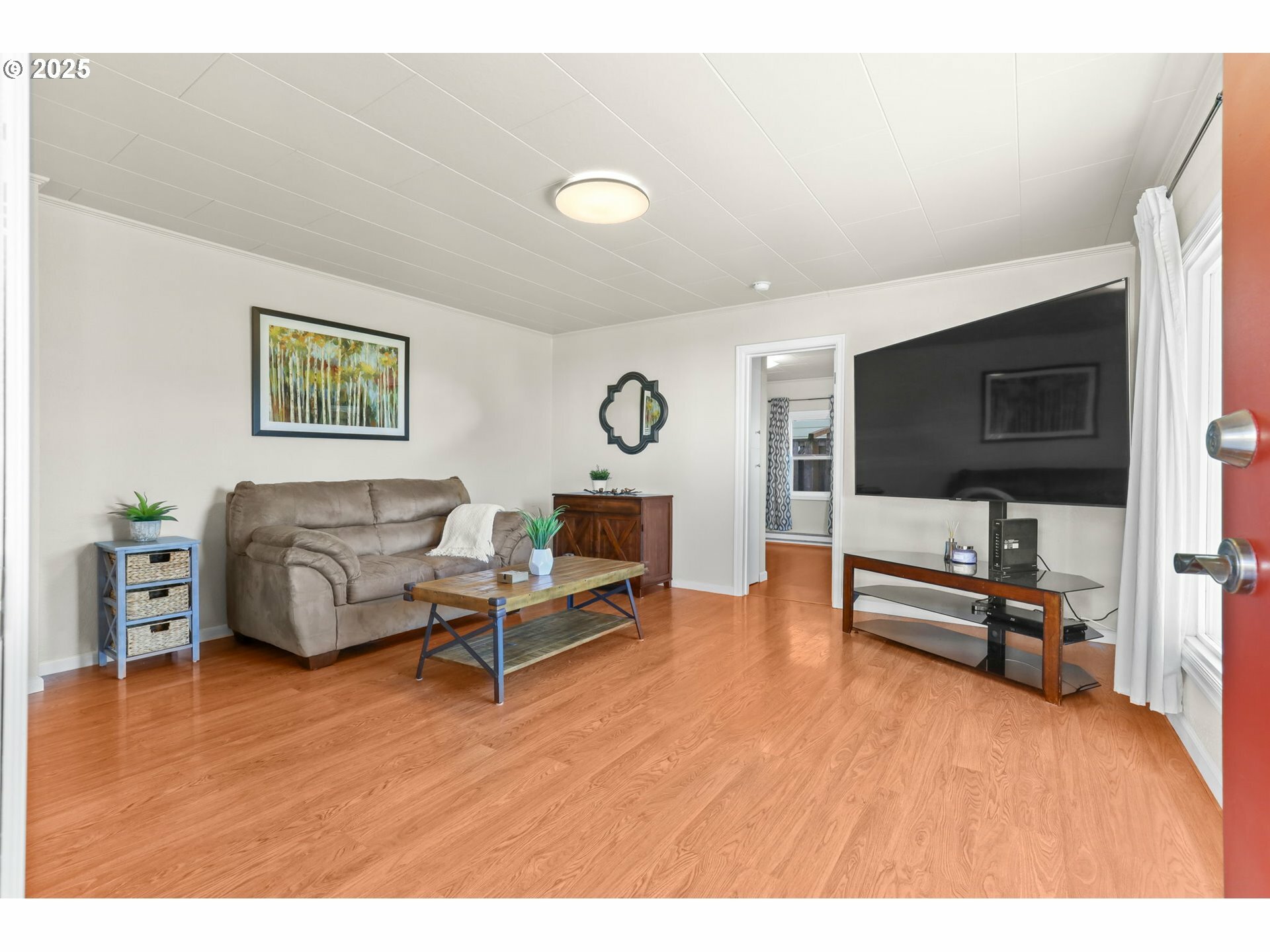 Property Photo:  9813 SE Citadel St  OR 97015 