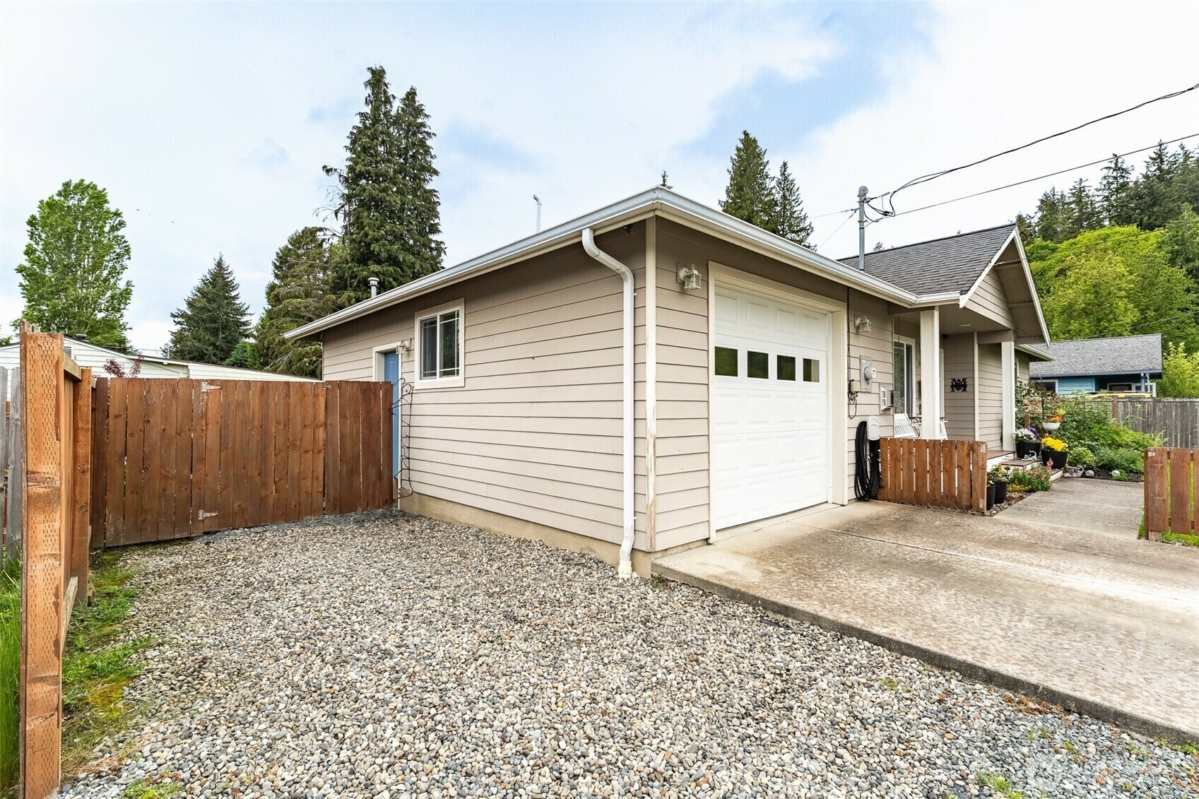 Property Photo: 503 N Cherry Street WA 98233
