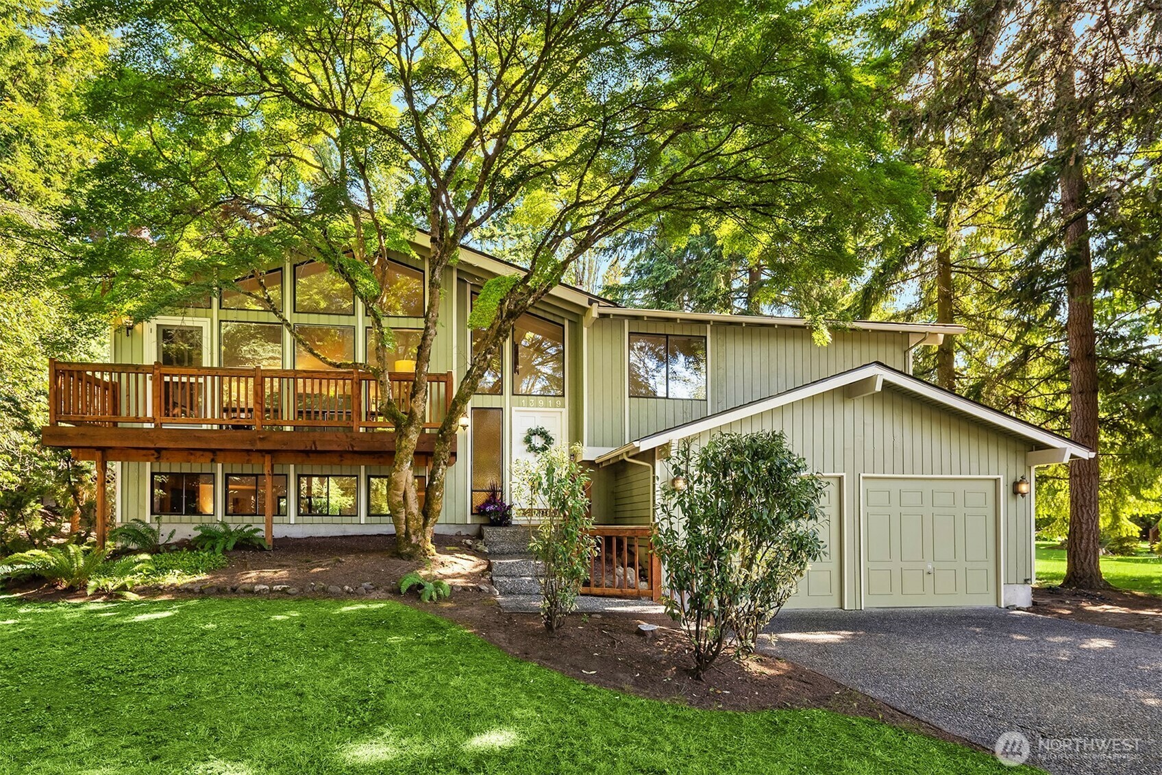 Property Photo: 13919 SE 3rd Place WA 98005