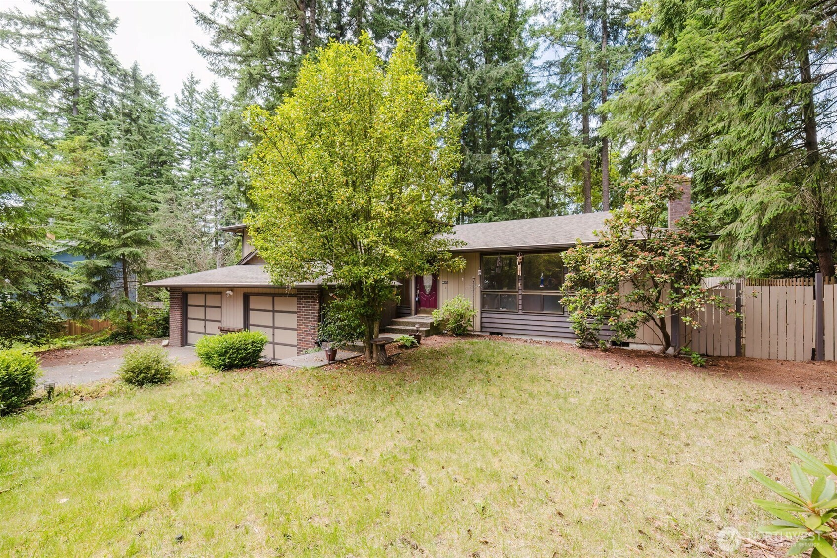 Property Photo: 3711 SE Ardenwald Place WA 98366