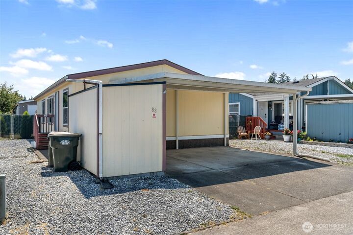 Property Photo: 201 W Oakview Avenue 88 WA 98531