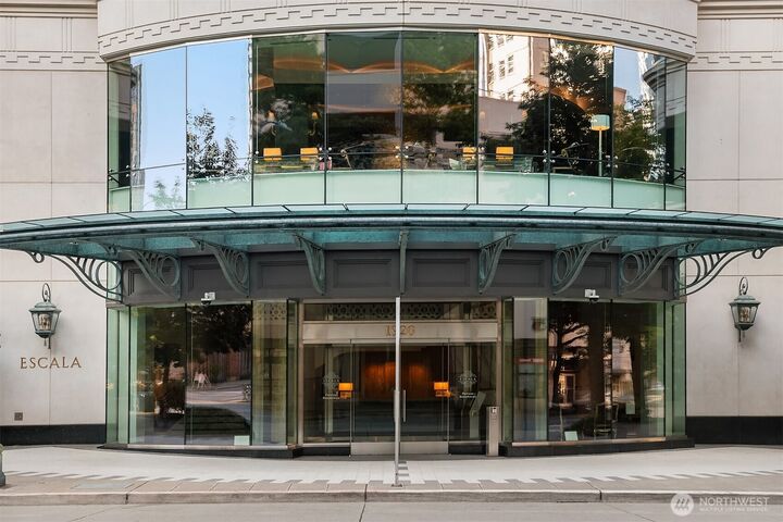 1920  4th Avenue 2804  Seattle WA 98101 photo