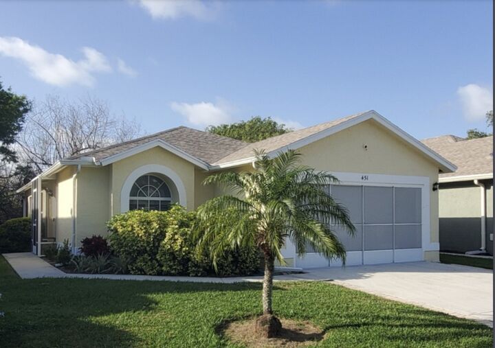 451 10th Place  Vero Beach FL 32960 photo