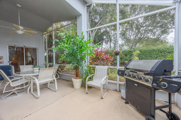 Property Photo: 10856 Royal Caribbean Circle FL 33437