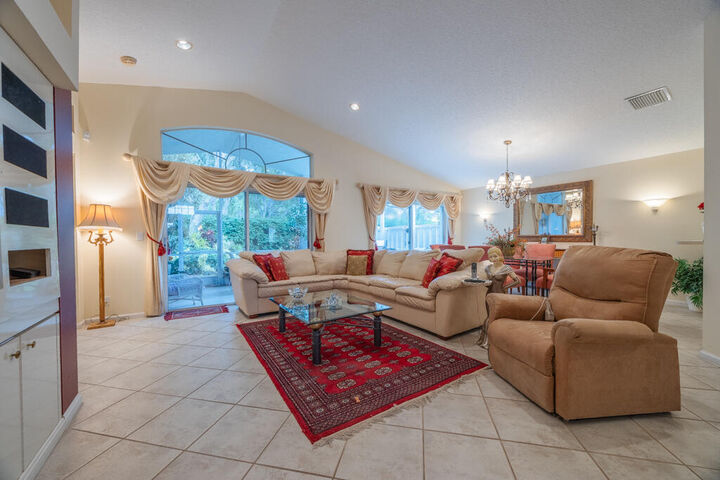 Property Photo:  10856 Royal Caribbean Circle  FL 33437 