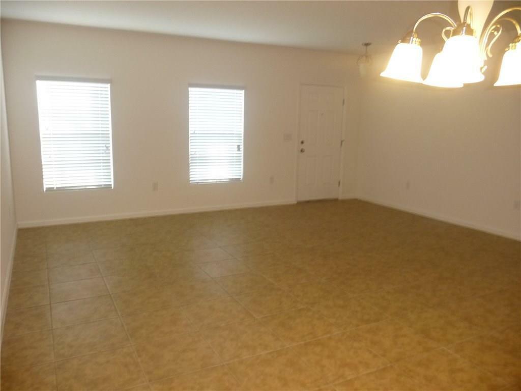 Property Photo: 1300 Lexington Square SW FL 32962