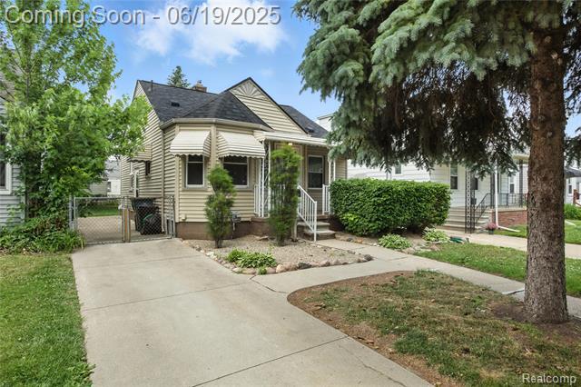 Property Photo: 507 Spencer Street MI 48220